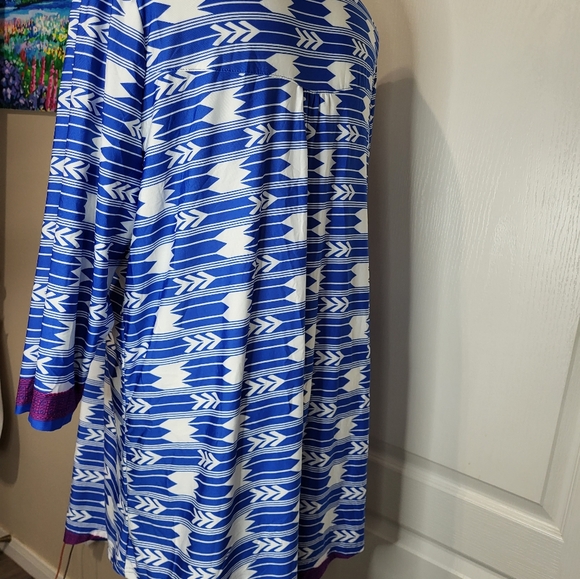 Ice Silk Blue Crew Neck Top Tunic - Picture 5 of 9